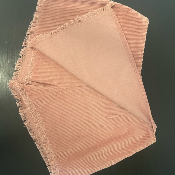 Pink corduroy skort size Small lightly worn - Picture 2 of 4